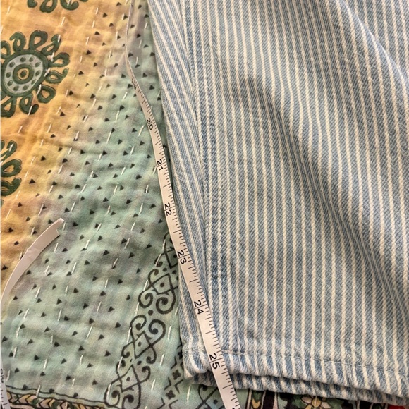 EUC GAP Pull On Barrel Light Blue Striped Pants - Picture 10 of 10